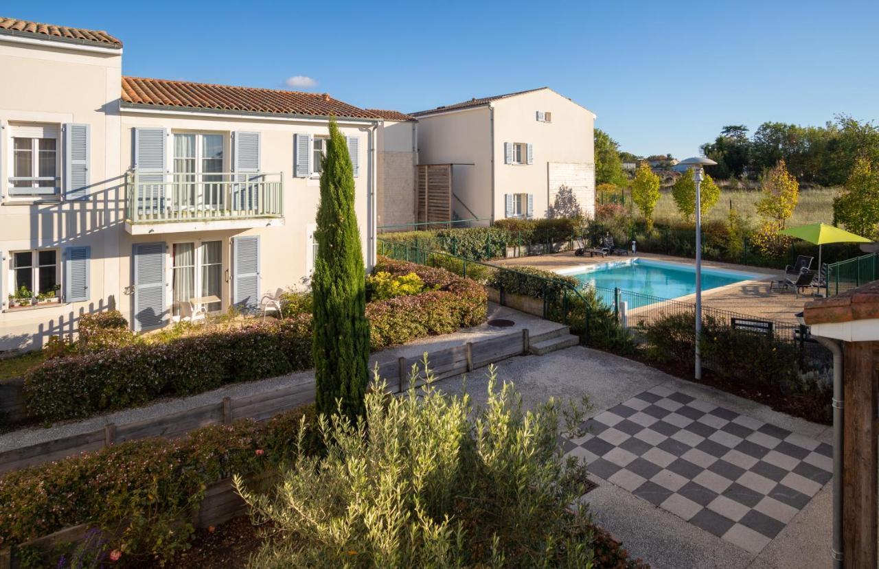 Residence Services Les Essentielles Sainte Soulle Exteriör bild