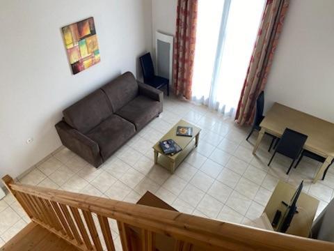 Residence Services Les Essentielles Sainte Soulle Exteriör bild